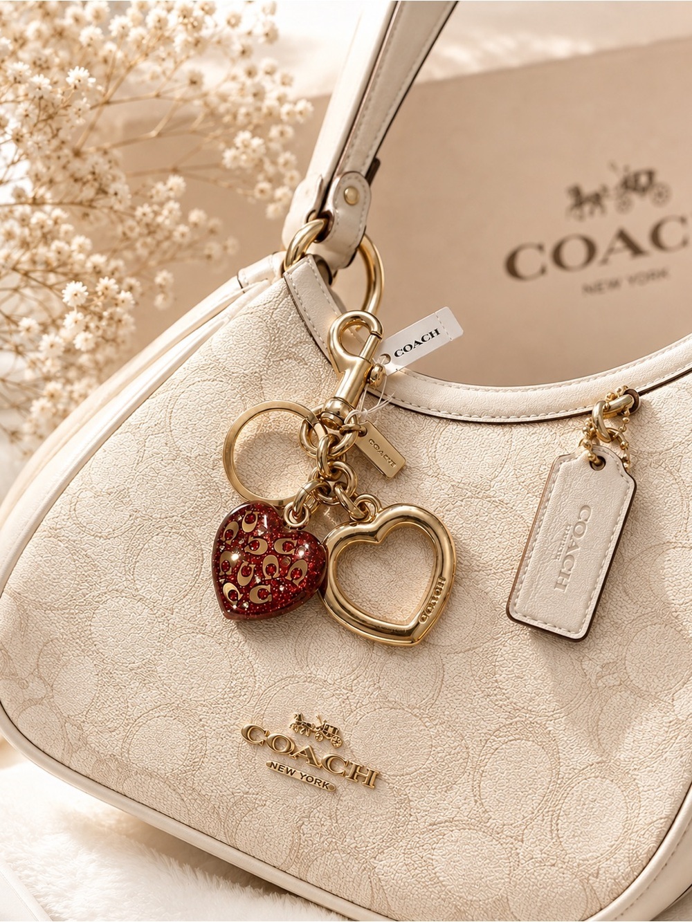 COACH Heart Bag Charm / Keychain ā Gold Tone & Red Glitter Heart ā NWT - Picture 2 of 5